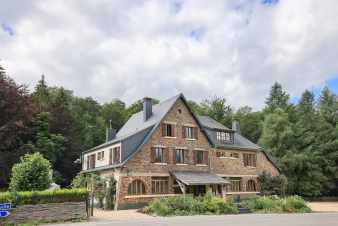 Holiday cottage in Bouillon for 36/40 persons in the Ardennes
