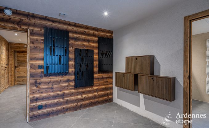 Luxury chalet in Brognon for 20 people with heated outdoor pool, outdoor jacuzzi and sauna on the lake