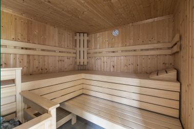 Holiday cottage in Bullingen for 12/14 persons in the Ardennes