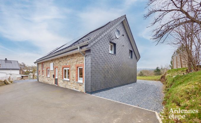 Bike- and dog-friendly holiday home for 16 in Butgenbach, High Fens