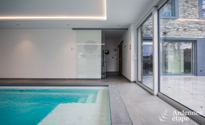 Exceptional stay in a luxury villa in Butgenbach: 18 people, indoor pool, sauna, in the heart of the Ardennes