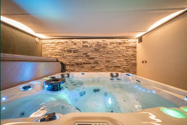 Exceptional holiday villa in Bütgenbach for 10 people with swimming pool