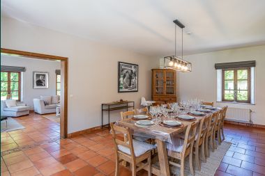 Holiday cottage in Cerfontaine for 12/14 persons in the Ardennes