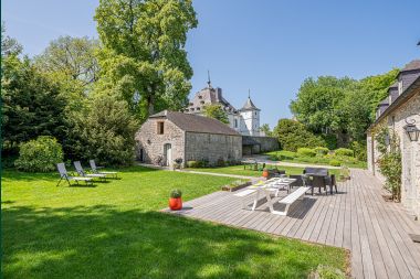 Holiday cottage in Cerfontaine for 12/14 persons in the Ardennes