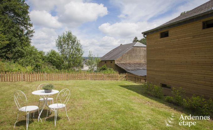 Holiday cottage in Chassepierre for 8/9 persons in the Ardennes