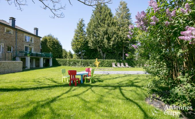 Holiday home for 8 in the Ardennes, Semois at the end of the garden