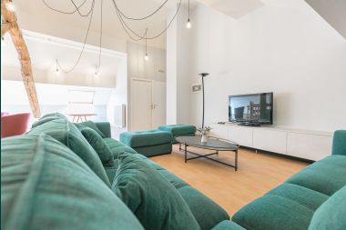 Holiday cottage in Chassepierre for 12 persons in the Ardennes