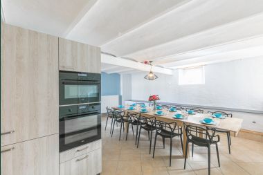 Holiday cottage in Chassepierre for 12 persons in the Ardennes