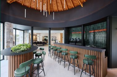 Spacious loft for 24 people in Chaudfontaine with 10 bedrooms, wellness with sauna and jacuzzi and private terrace