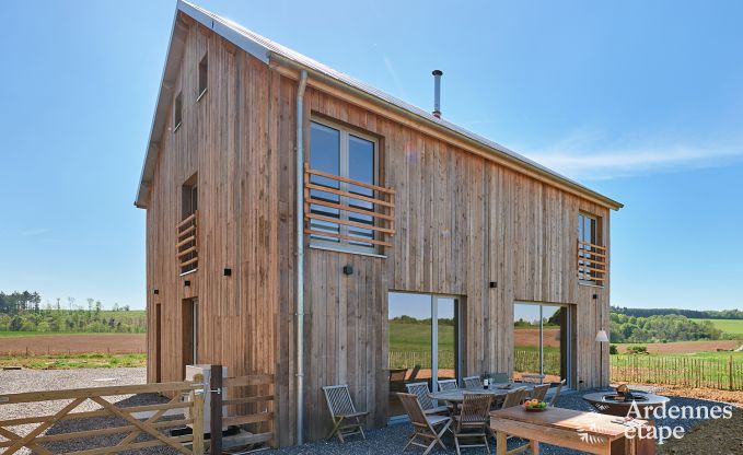 Comfortable eco-chalet for 10 people in Ciney with sauna and private garden