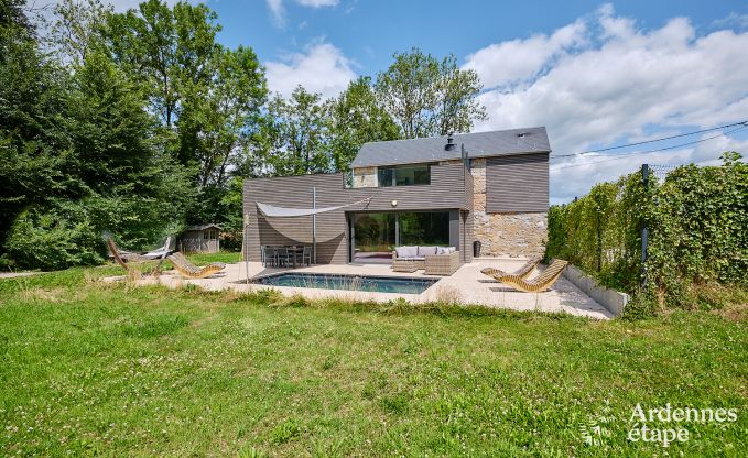 Luxurious holiday home for 4 people with swimming pool, sauna and jacuzzi in Ciney