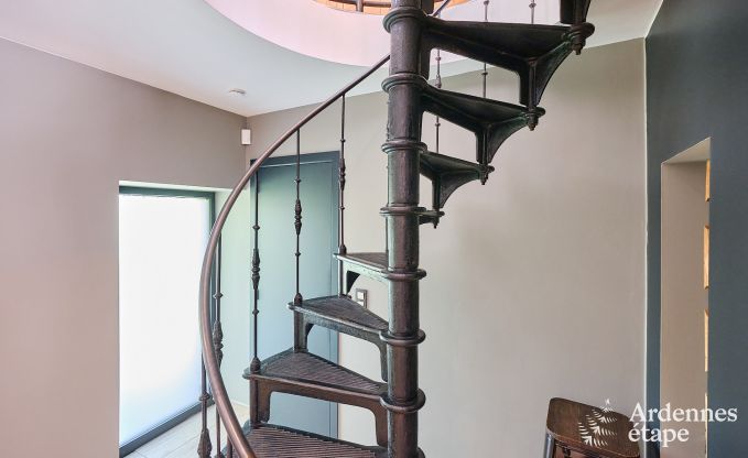 Luxurious holiday home for 4 people with swimming pool, sauna and jacuzzi in Ciney