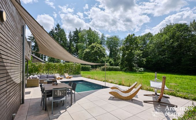 Luxurious holiday home for 4 people with swimming pool, sauna and jacuzzi in Ciney