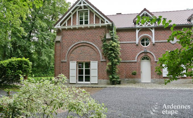 Cozy holiday home for 4 people in Ciney with private garden and wood stove