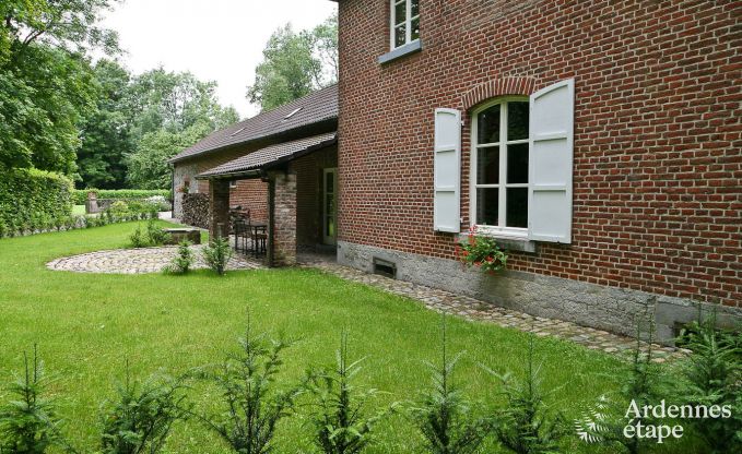 Cozy holiday home for 4 people in Ciney with private garden and wood stove