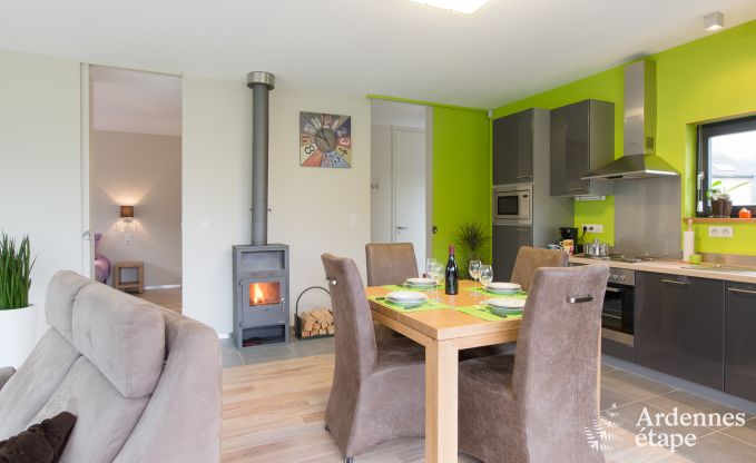 Couples holiday in a cosy cottage with superb view to rent in Coo