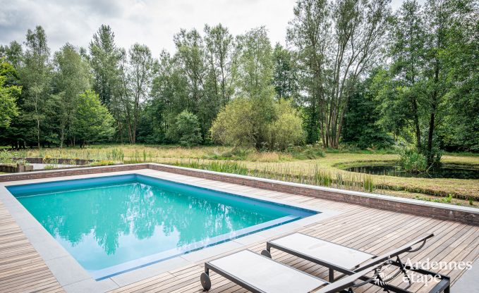 Holiday home with swimming pool and fishing pond in Couvin, Ardennes