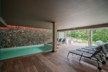 Luxury villa Daverdisse, 10 bedrooms, 9 bathrooms, swimming pool, jacuzzi, sauna, playroom, near forest and river