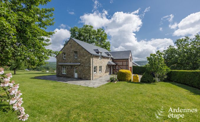 Holiday cottage in Daverdisse for 13/14 persons in the Ardennes