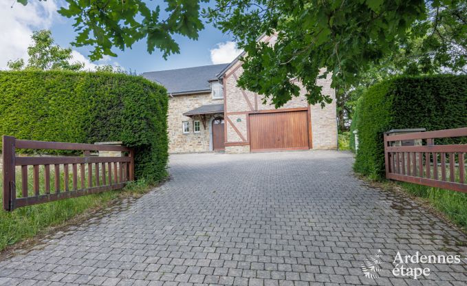 Holiday cottage in Daverdisse for 13/14 persons in the Ardennes