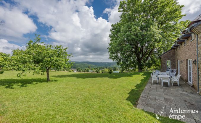 Holiday cottage in Daverdisse for 13/14 persons in the Ardennes