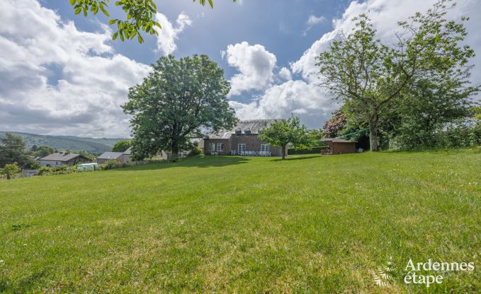 Holiday cottage in Daverdisse for 13/14 persons in the Ardennes