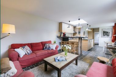 Holiday cottage in Dinant (Hastière) for 12/13 persons in the Ardennes