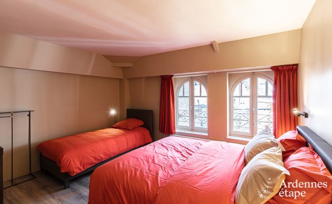Holiday cottage in Dinant for 12/14 persons in the Ardennes