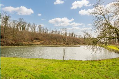 Holiday cottage in Dinant for 15 persons in the Ardennes