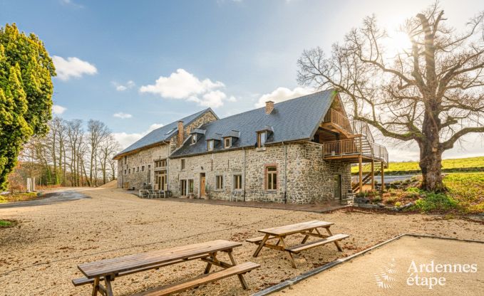 Holiday cottage in Dinant for 15 persons in the Ardennes