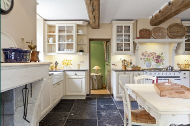 Holiday cottage in Dinant for 14 persons in the Ardennes