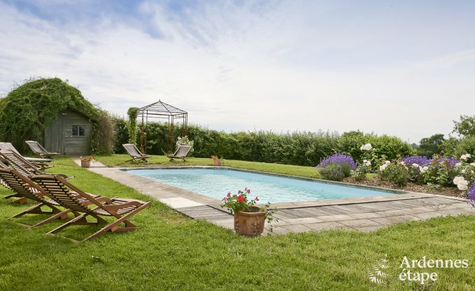 Pretty holiday home for 26 people with outdoor pool in Yvoir