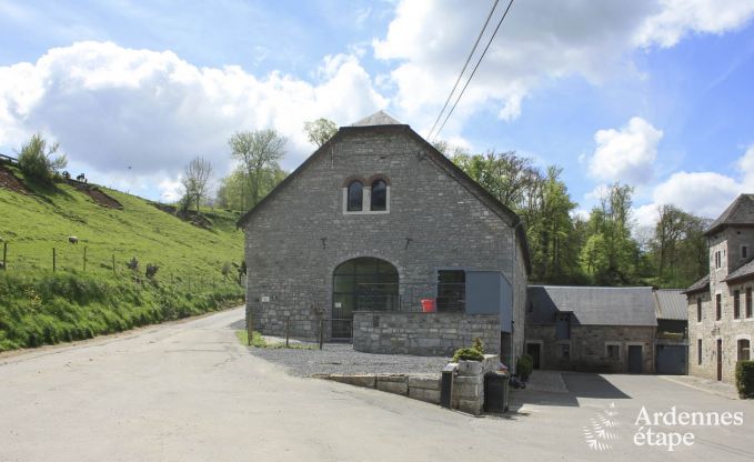 Farm holiday in large group accommodation for 25 pers. to rent in Dinant