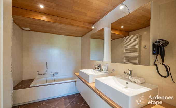 Holiday cottage in Dinant for 20 persons in the Ardennes