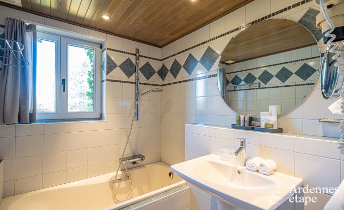 Holiday cottage in Dinant for 20 persons in the Ardennes