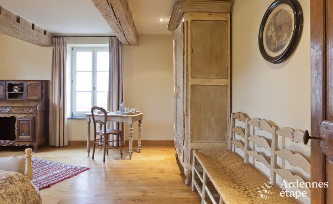 Holiday cottage in Dinant for 14 persons in the Ardennes
