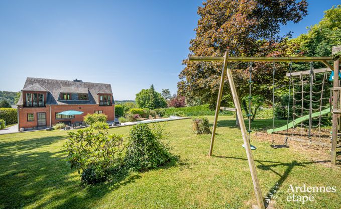 Holiday cottage in Dinant for 8/9 persons in the Ardennes