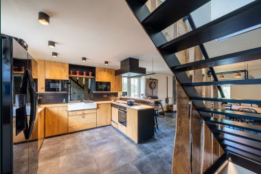 Spacious cottage in Durbuy (Heyd) for 14 people with 5 bedrooms, 5 bathrooms, sauna and garden