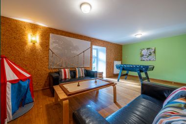 Holiday cottage in Durbuy (Méan) for 19 persons in the Ardennes