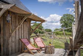 Stay for 2 people in Durbuy with wood pellet stove, barbecue and private garden