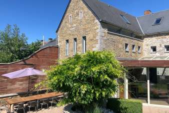 Holiday cottage in Durbuy for 12 persons and 2 babies in the Ardennes