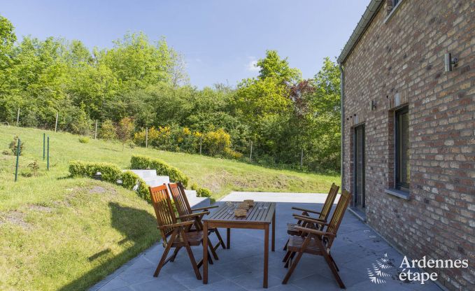 Holiday cottage with tranquil large garden to rent in Durbuy