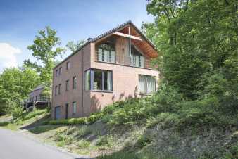 Modern holiday house for nine people near Durbuy