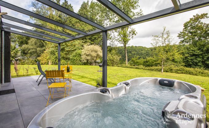 Holiday home for 2 p. with private jacuzzi, Ardennes (nr Durbuy)