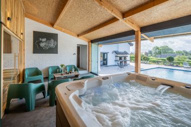 Holiday cottage in Durbuy for 10/12 persons in the Ardennes