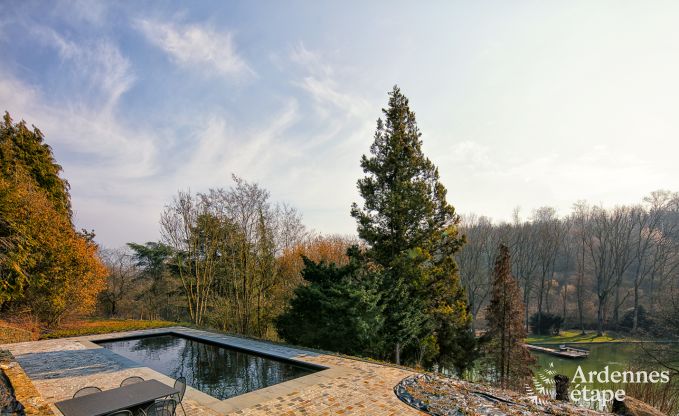Luxury villa for 10 guests with pool and pond close to Durbuy