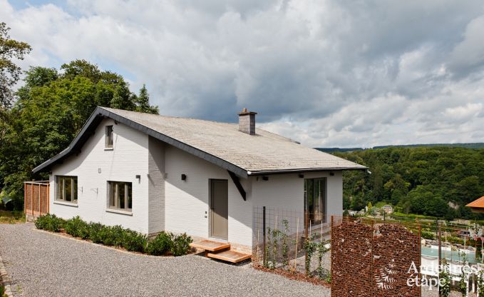 4.5-star holiday villa with view and sauna for 4 pers. to rent in Durbuy