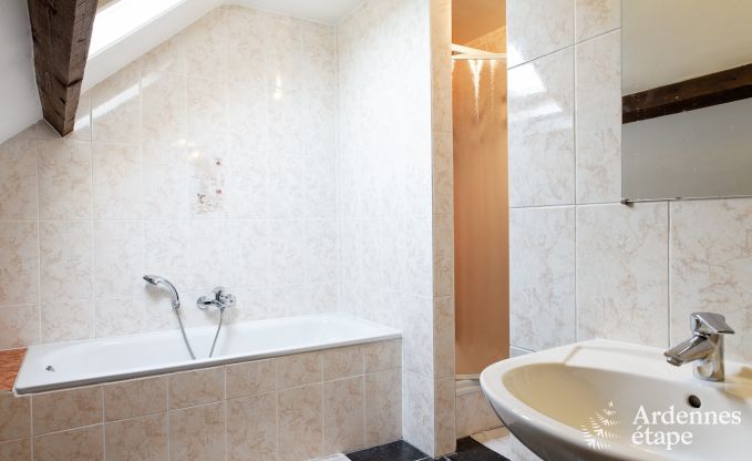 Spacious holiday home in Durbuy: 26 people, 9 bedrooms, heart of the Ardennes