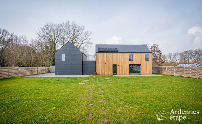 Holiday cottage in Eghezée for 10 persons in the Ardennes