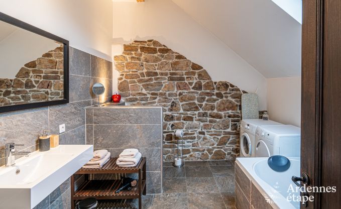 Holiday cottage in Erez�e for 6/8 persons in the Ardennes